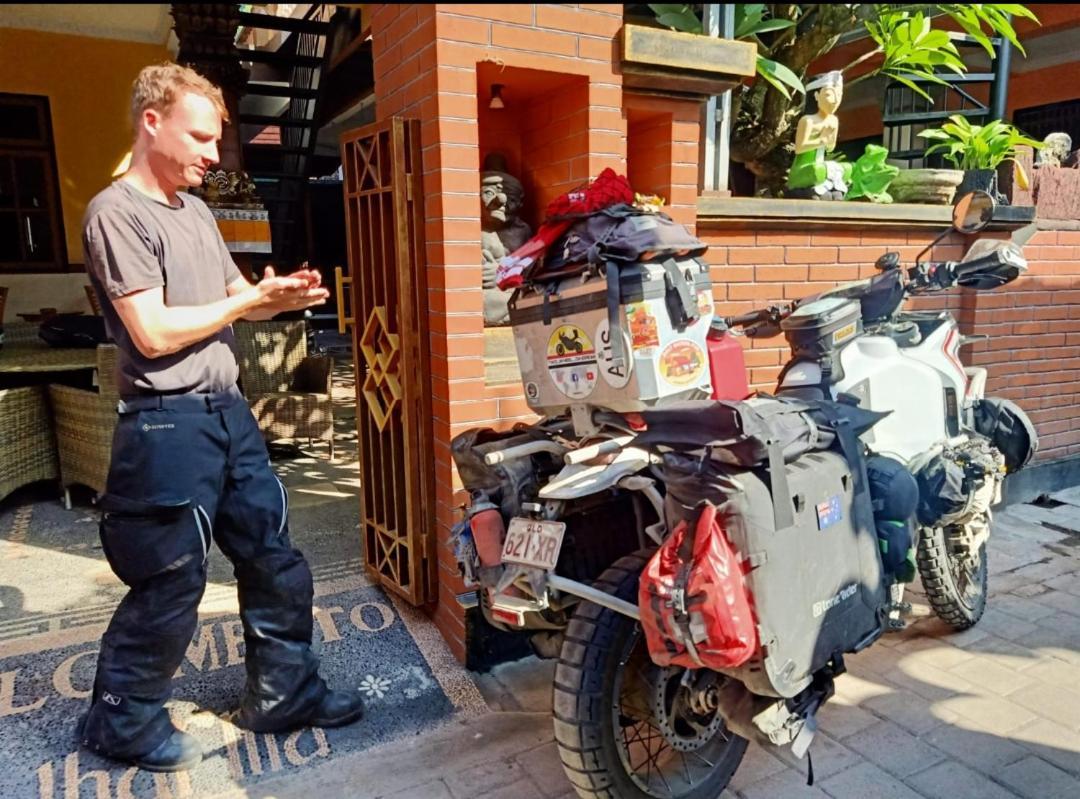 Dharma Homestay 파당바이 외부 사진