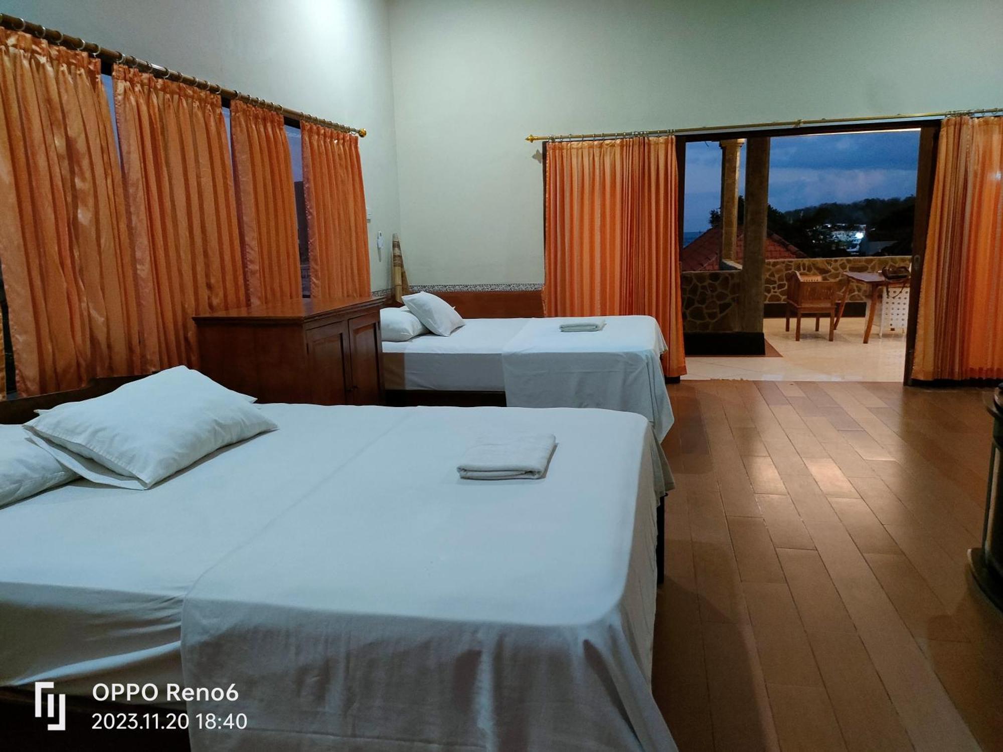 Dharma Homestay 파당바이 외부 사진